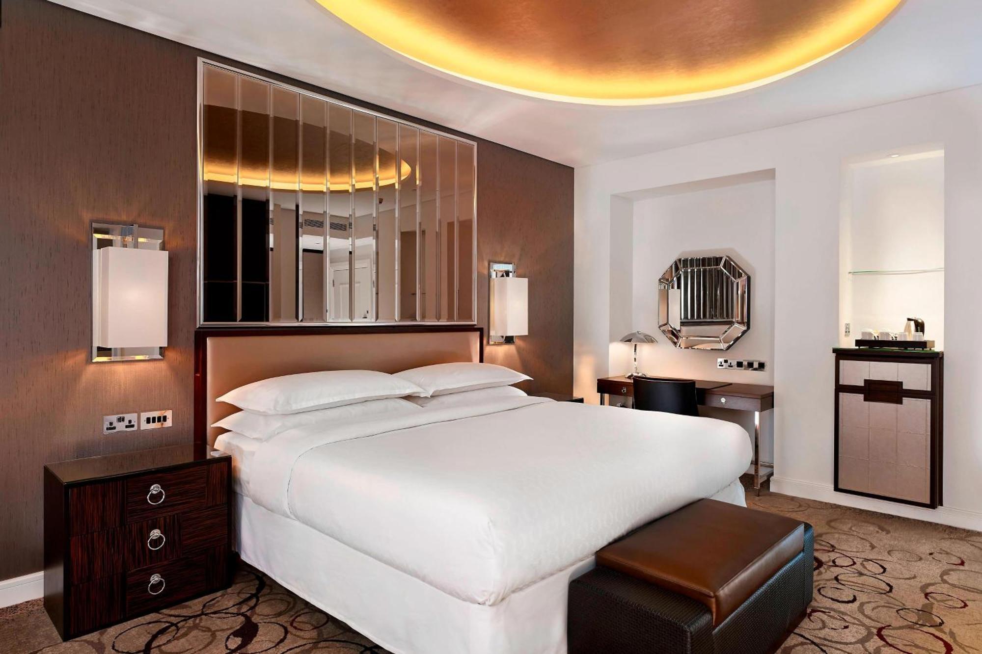 Club King Room - Club Lounge Access