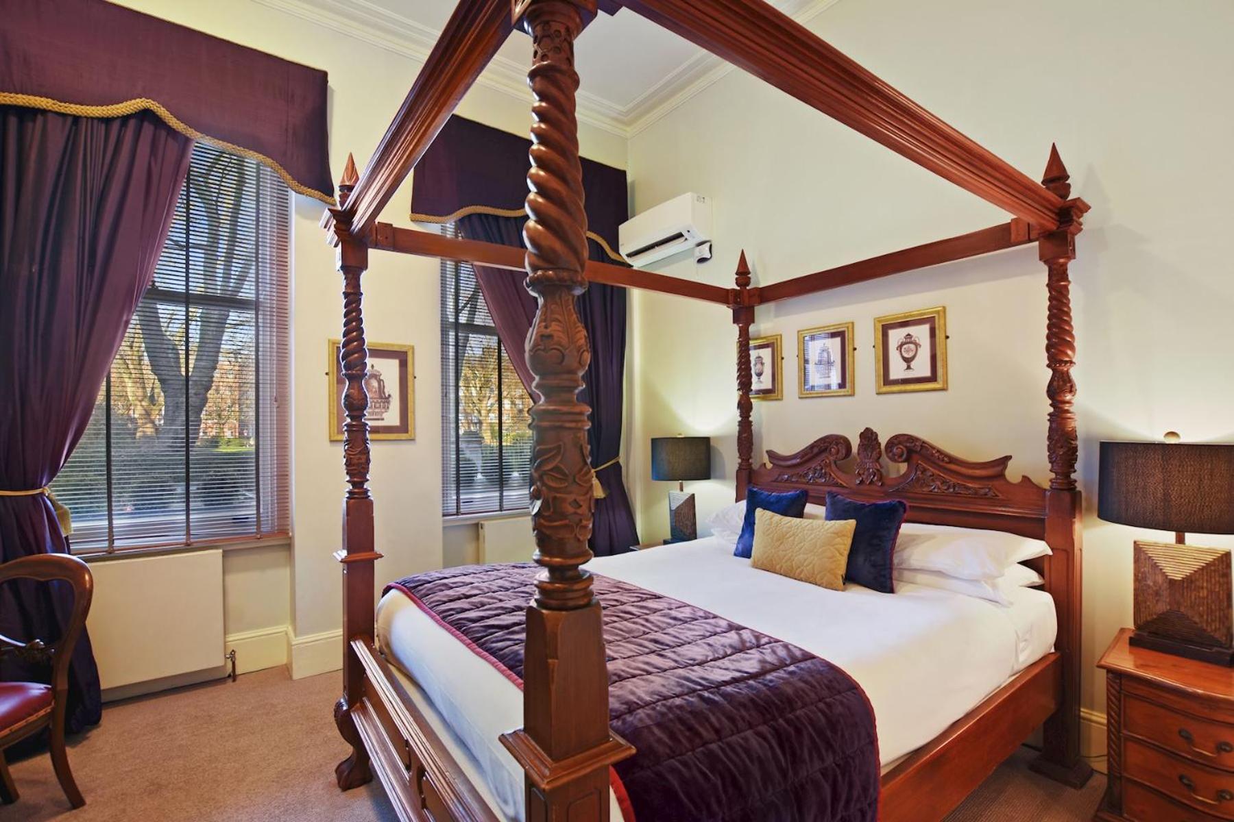 Luxury Four Poster