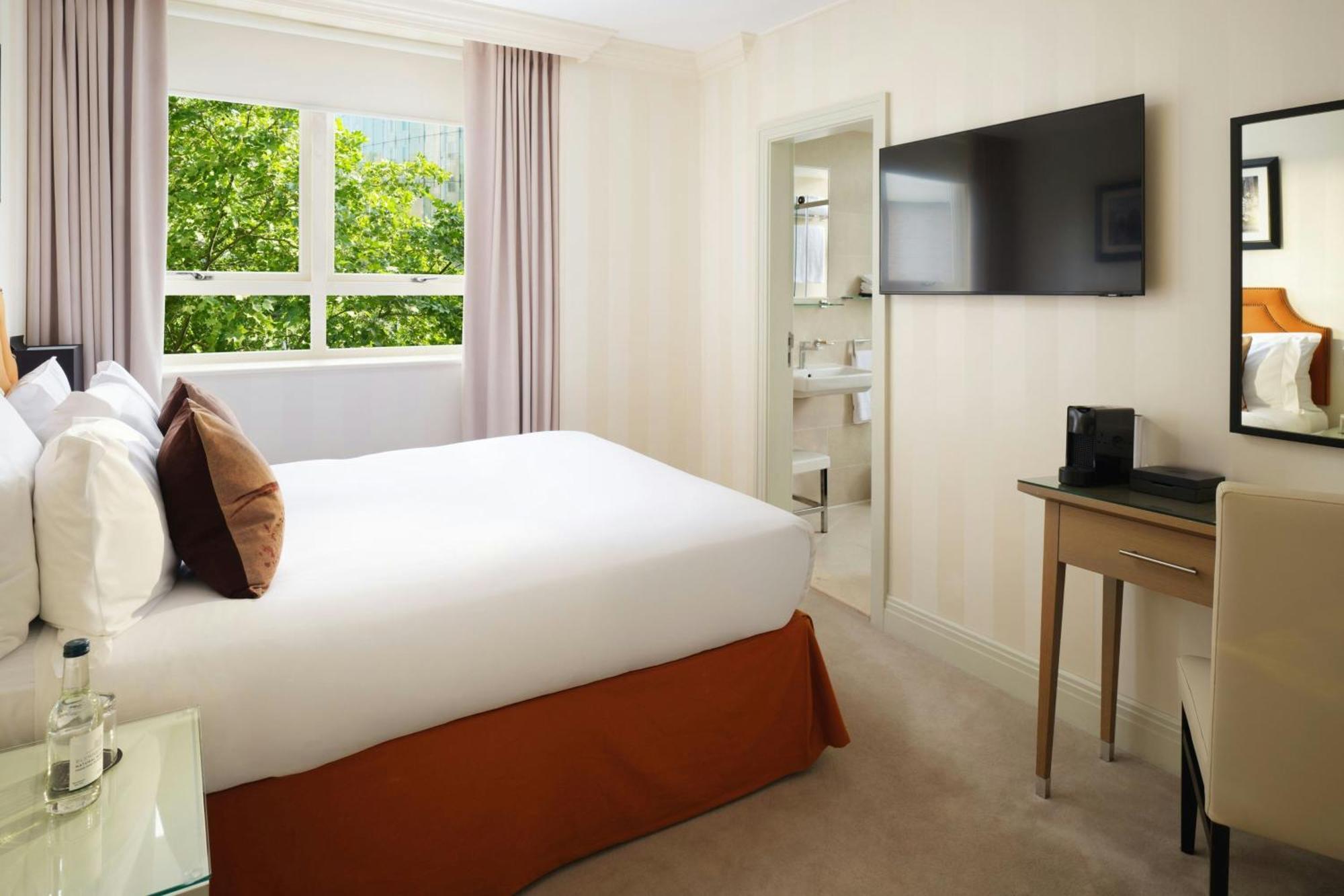 Classic Double Guest room 1 Double City view
