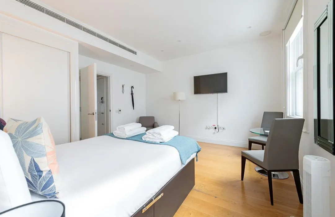 Stayo Oxford Street-1