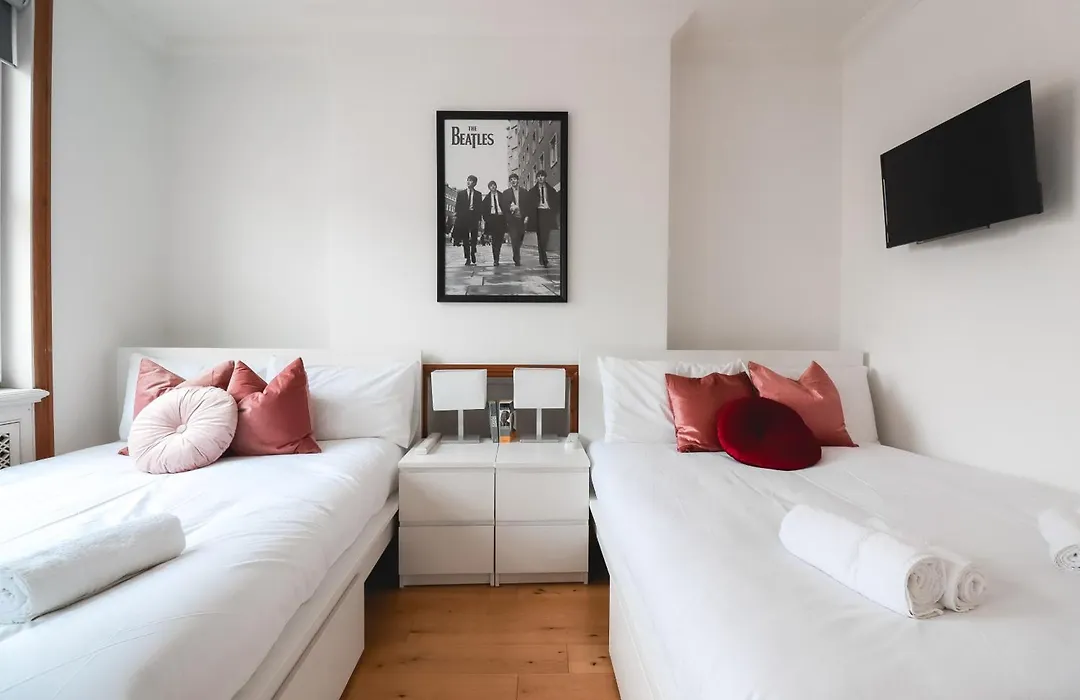Chelsea Rooms-1