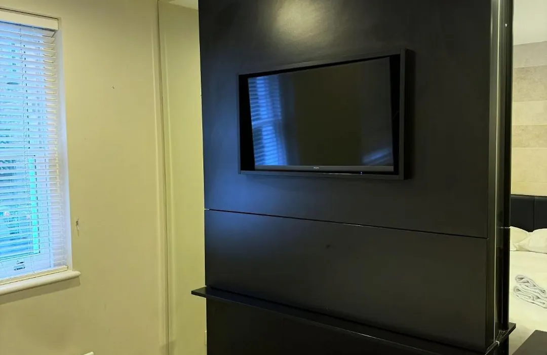 95 Studios-1