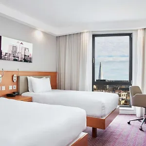 Hampton By Hilton London Waterloo Hotel Resort: Best Prices & Reviews ...