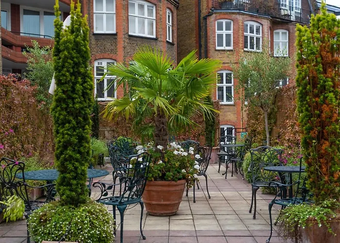 Knightsbridge Roof Garden Rooms 伦敦