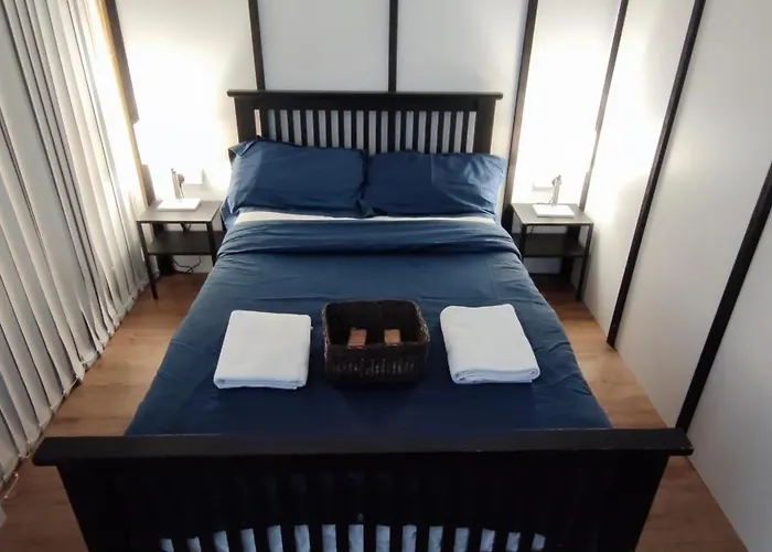 ホテル Birds Nest - Surrey Quays ロンドン