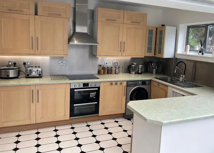 Wandsworth, South London Deluxe King Room 1